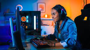 Connecting Online Gamers: Exploring Thriving Gaming Communities